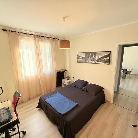 Les Arenes De Nimes - Centre Ville 10 Min Gare -Parking- 2 Chambres מראה חיצוני תמונה